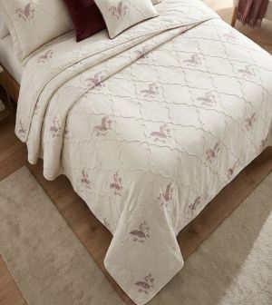 Пике от Жакард за малка спалня 200/240 см